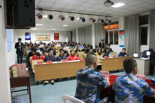 16辩论赛2.JPG 16辩论赛2.JPG